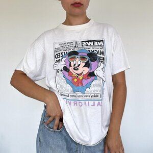 1990s vintage mickey mouse disney tee